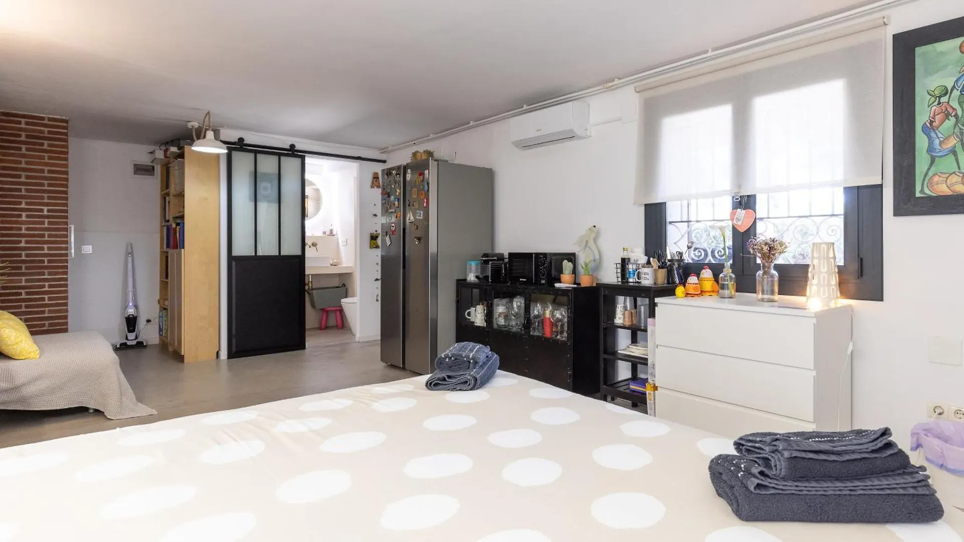 Homestay Chez Adela Apartment Almoster Spain